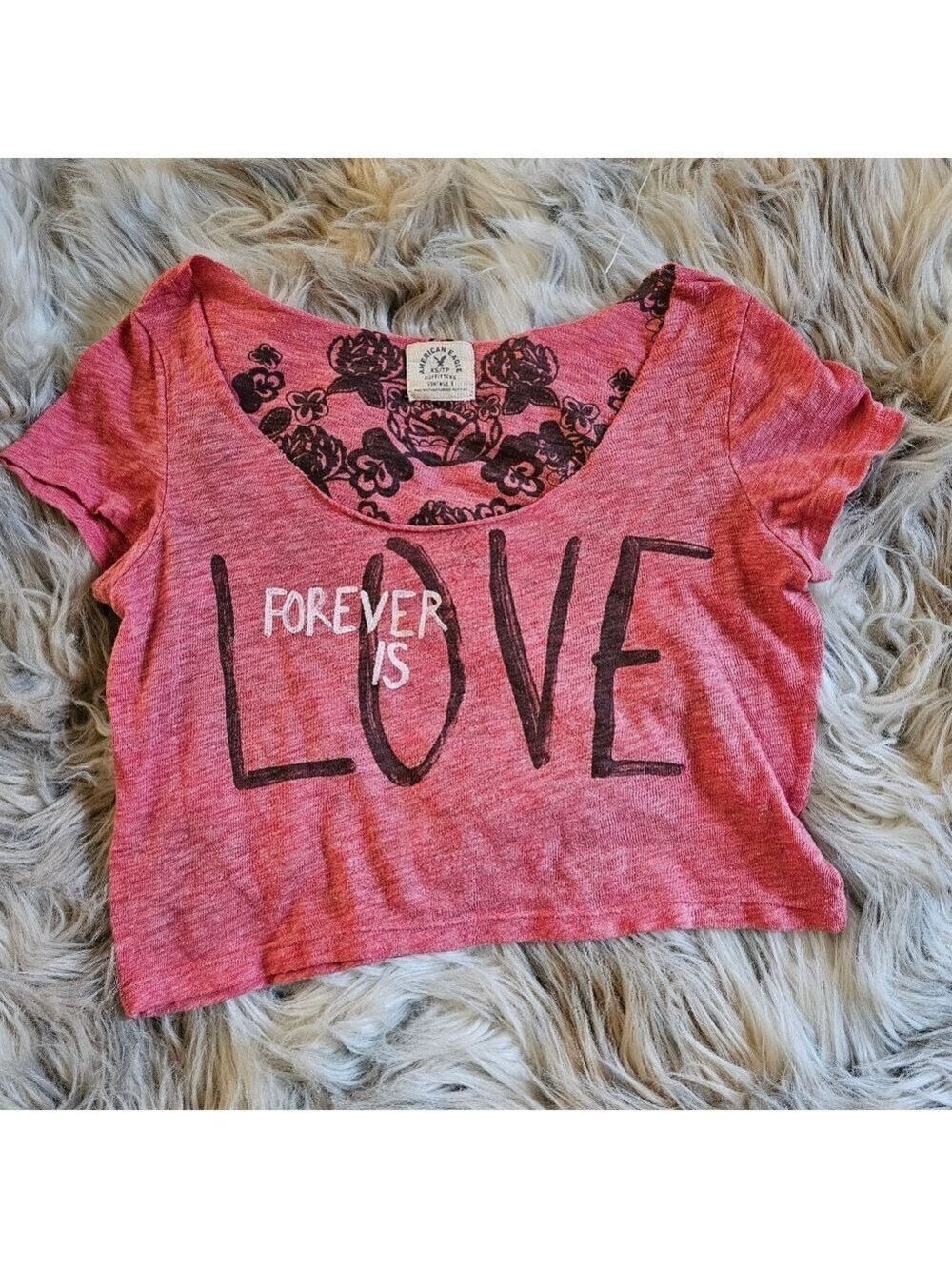 American Eagle Outfitters Pink 'Forever Love' Crop Tee
